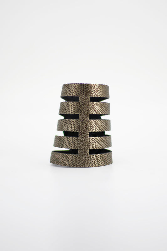 Brazalete Sol Grabado Plomo