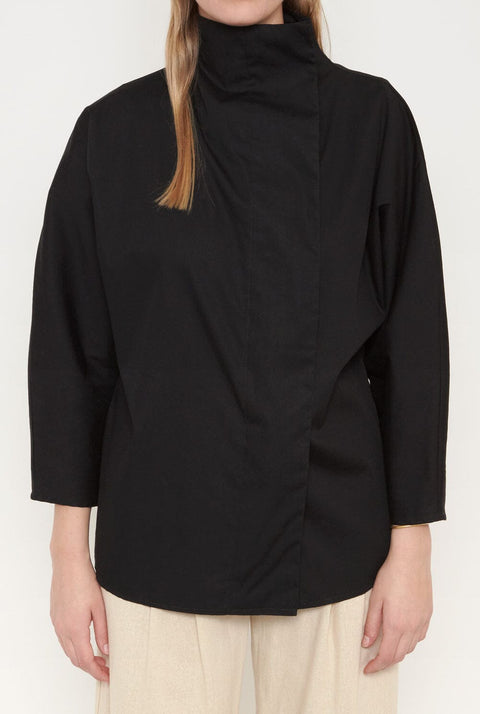 Camisa cierre lateral negro