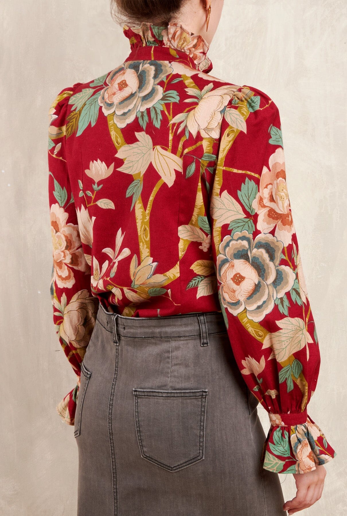 CAMISA VOLANTES FLORES