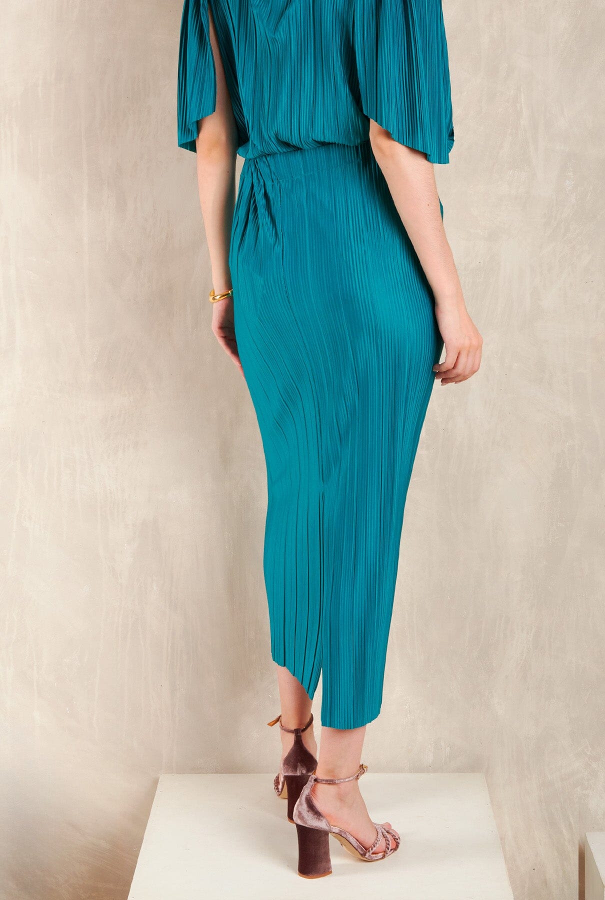 Conjunto Anouk Plisado Pato