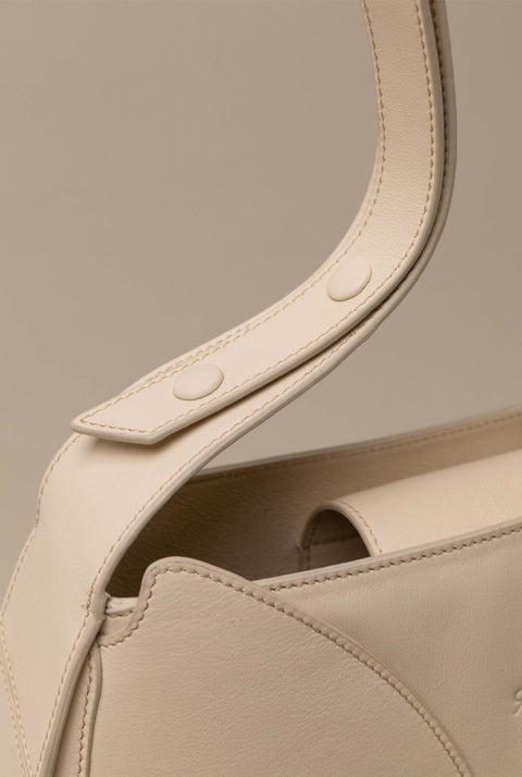Garra Warm White Leather Tote Bag
