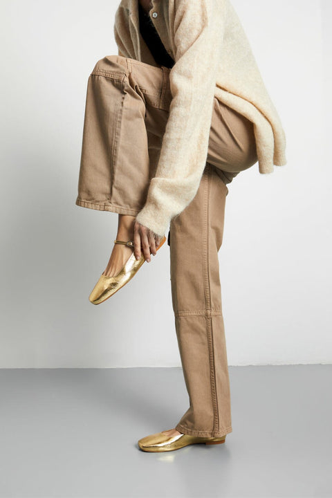 Julieta Mary Janes in Gold Leather
