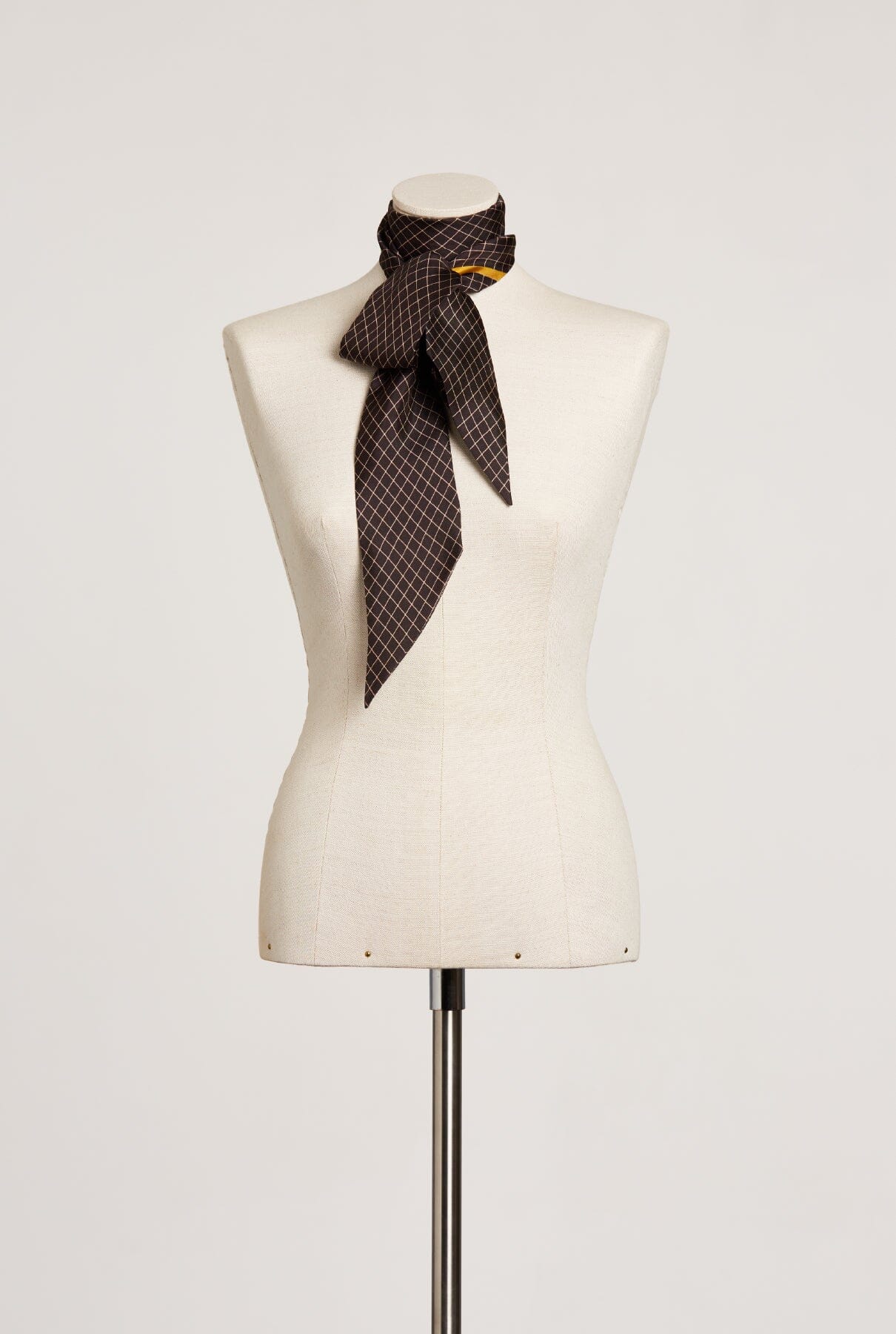 Nolita Check scarf negro