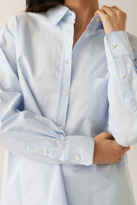 OXFORD SHIRT: LIGHT BLUE