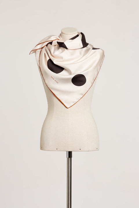 The Candela Scarf wrap / bone