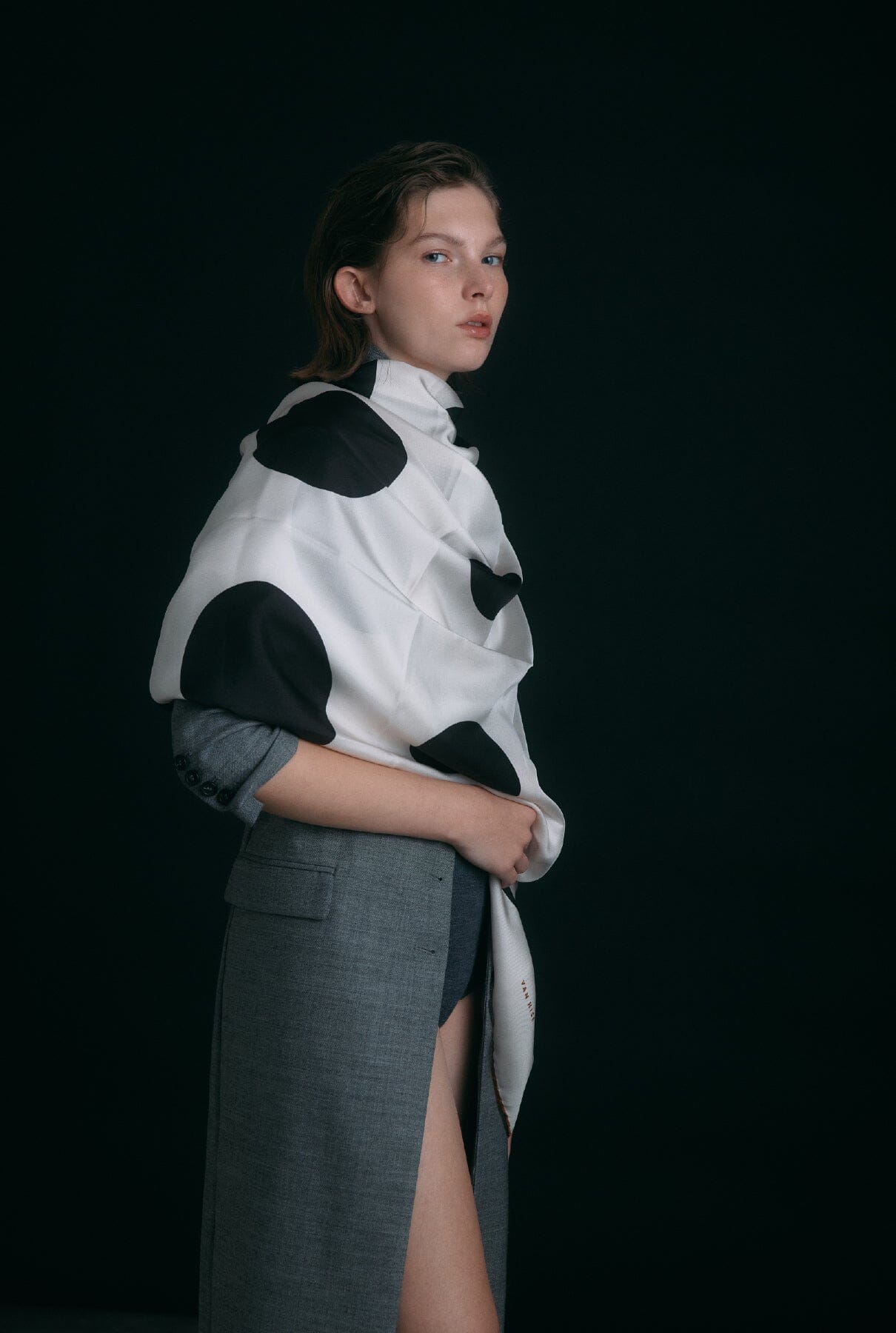 The Candela Scarf wrap /  bone
