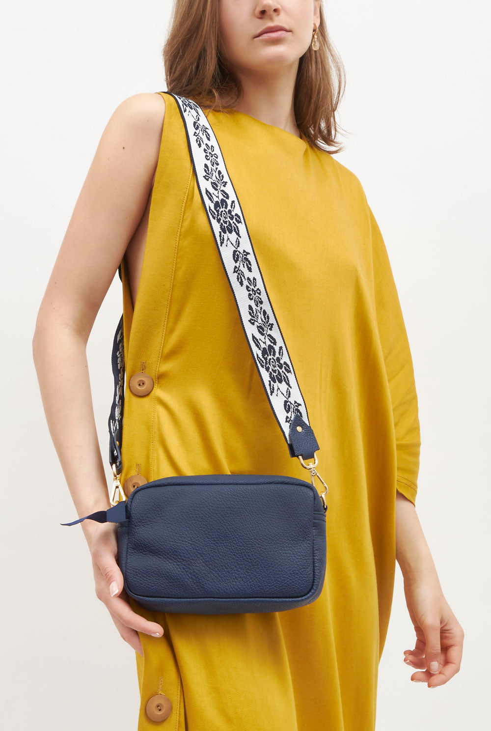 The mini Sabela Bag navy