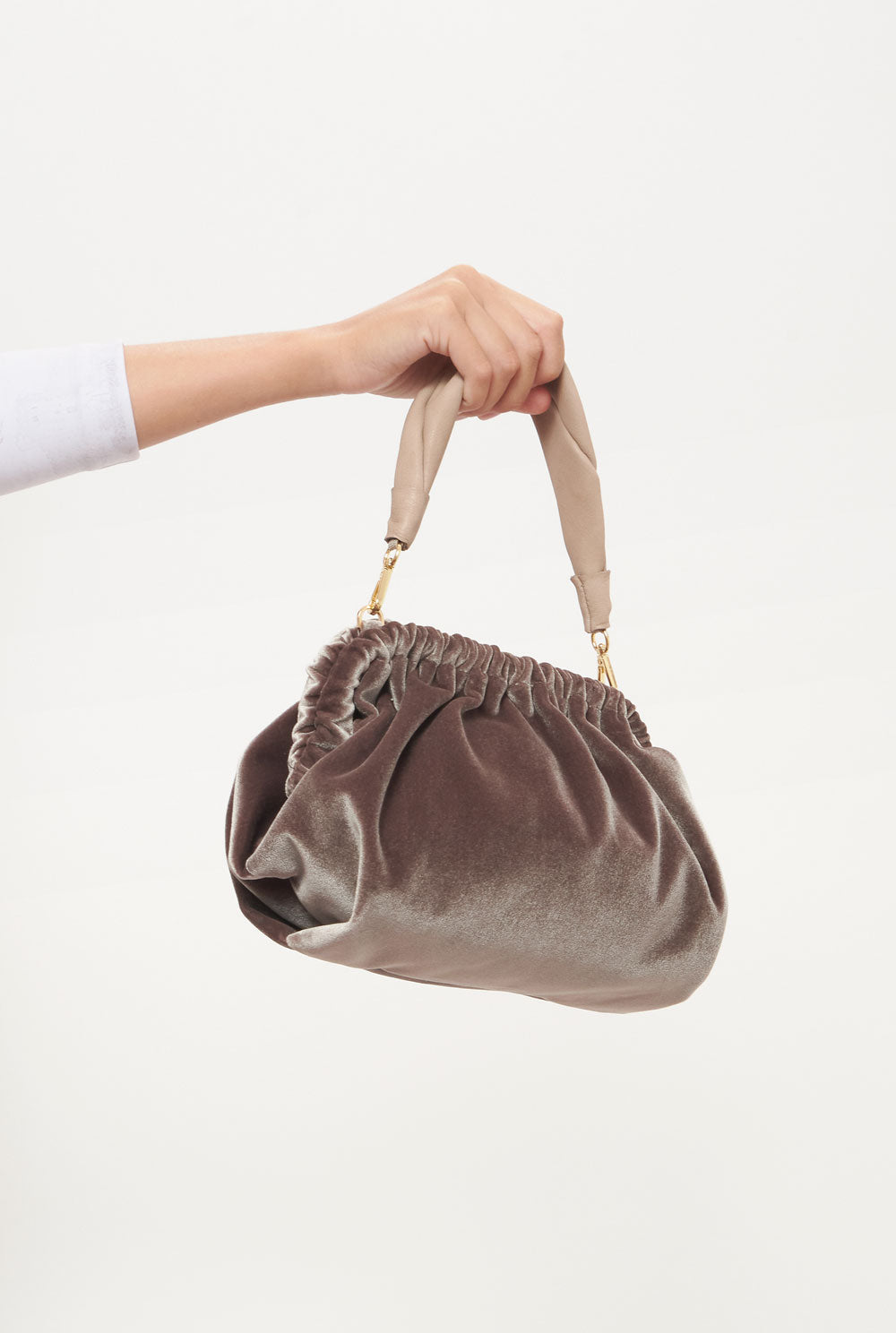 The Zumaia bag new velvet topo