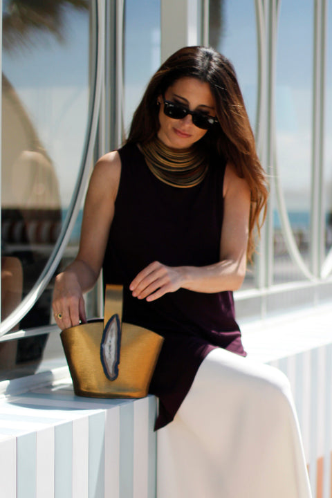Bolso Zoe Grabado Dorado - Ágata Natural