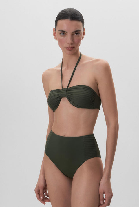 Braguita de bikini tiro alto