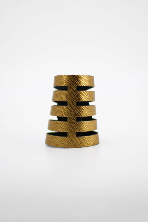 Brazalete Sol Grabado Dorado