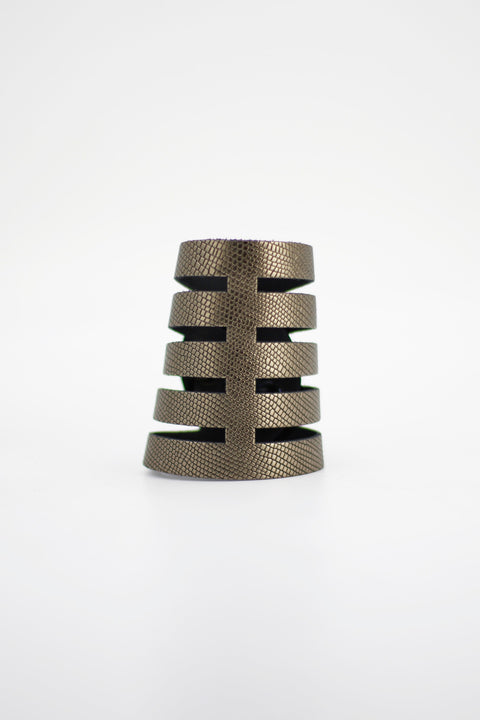 Brazalete Sol Grabado Plomo
