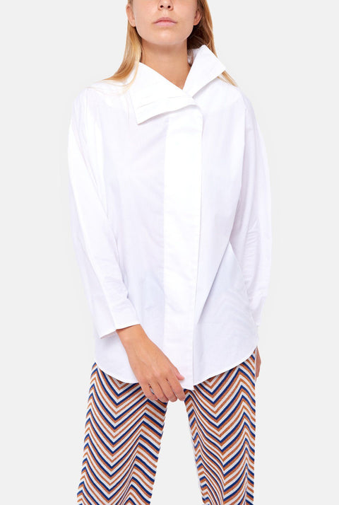 Camisa cierre lateral blanca