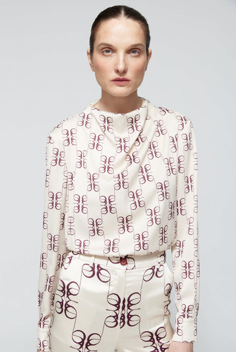 Camisa drapeada cuello perkins saten estampada beige