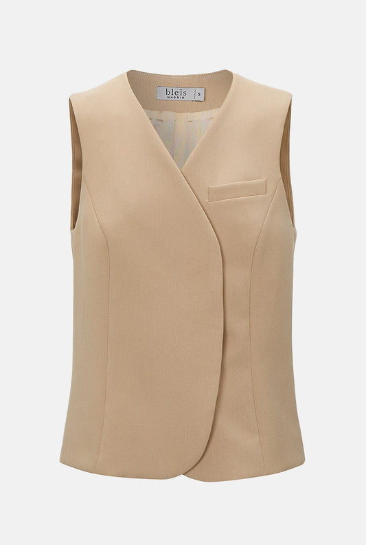 Chaleco cruzado de lana beige