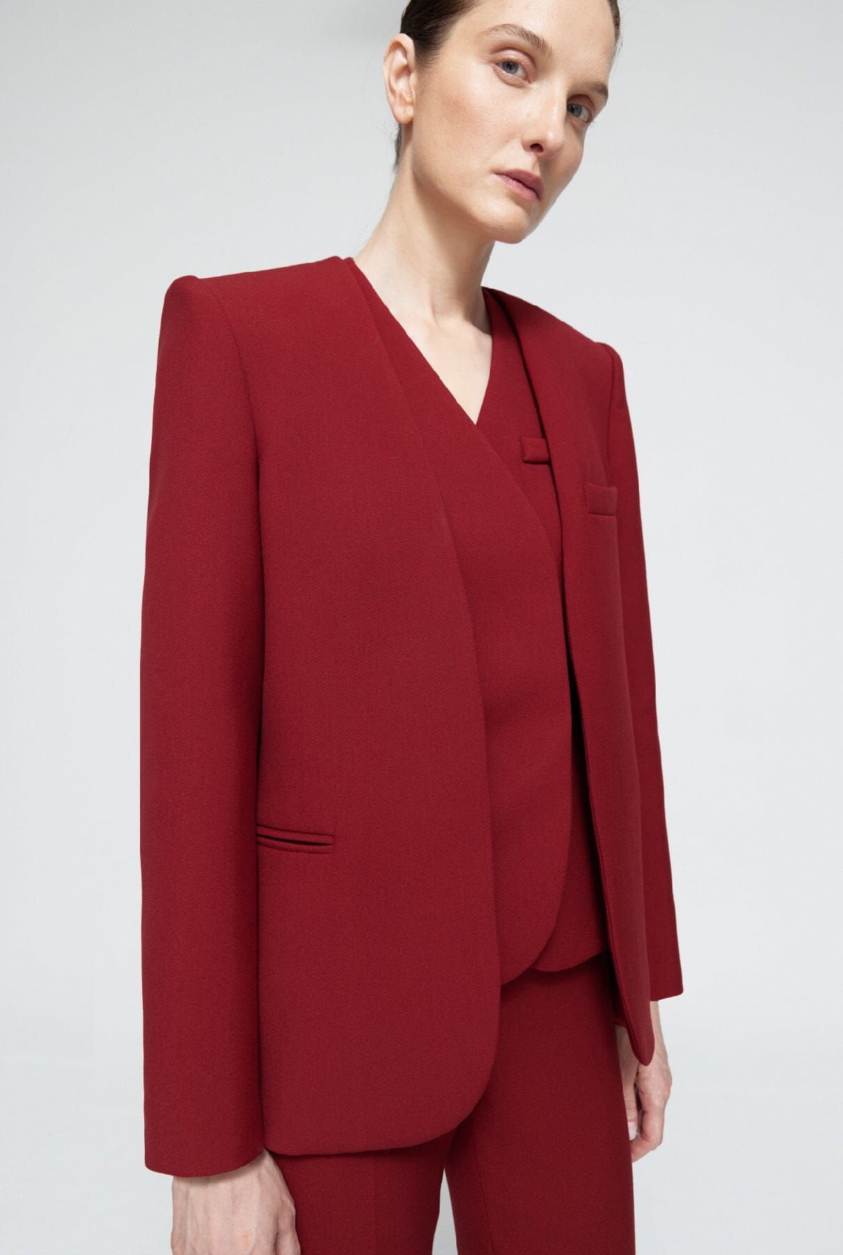 Chaleco cruzado lana burdeos