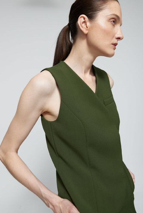 Chaleco cruzado de lana verde