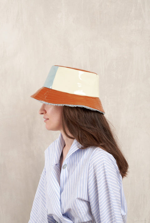 Charolito honey tricoloured hat