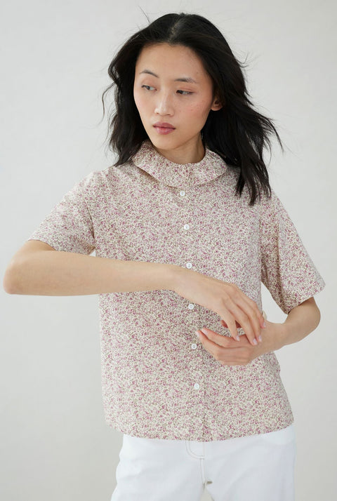 Cotton blouse with ruffle collar