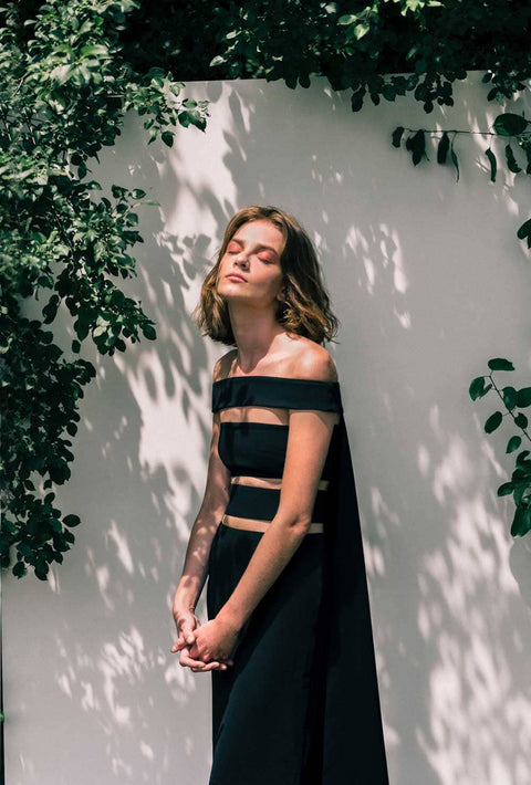 Fría black dress + cape