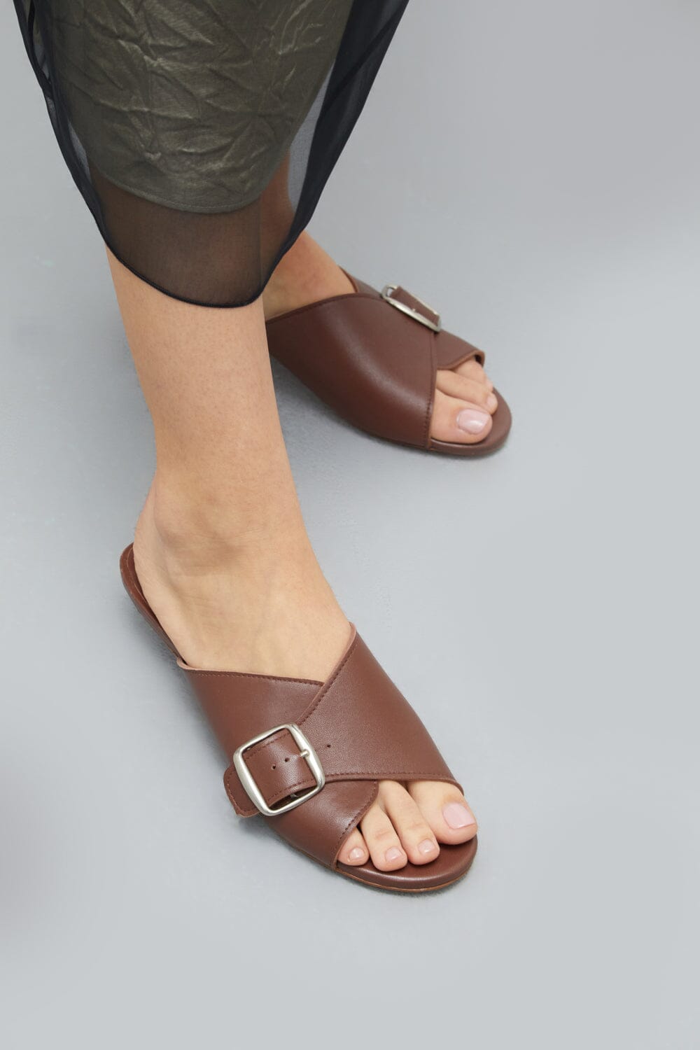 Grace Sandals in Chocolate Leather