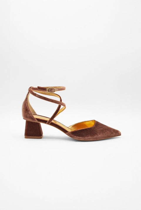 Greta 5 Garnet