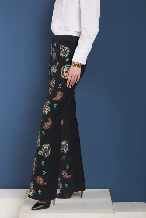 PANTALÓN BORDADO PAISLEY