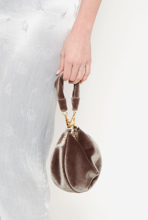 The Baby Gondola bag velvet Taupe