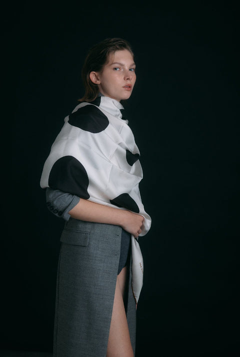 The Candela Scarf wrap /  bone