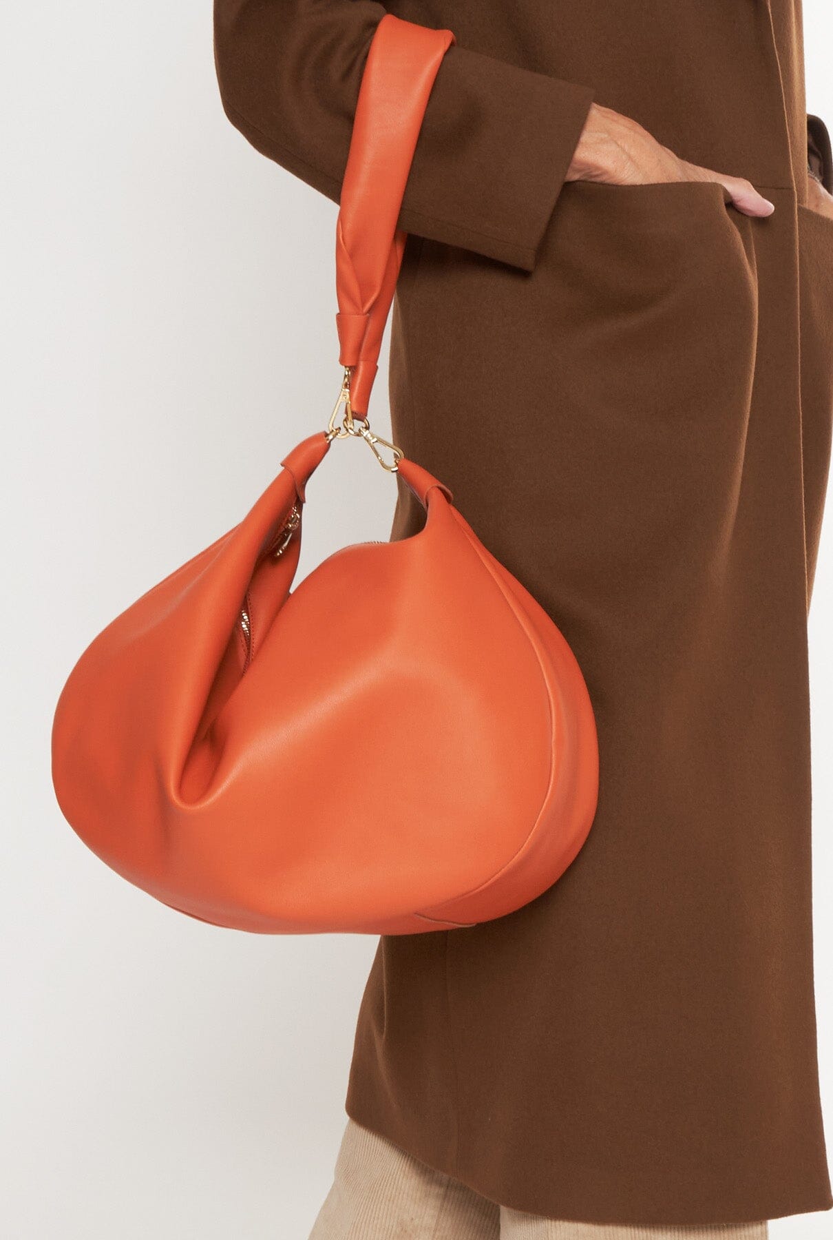 The Maxi Gondola Bag Calabaza