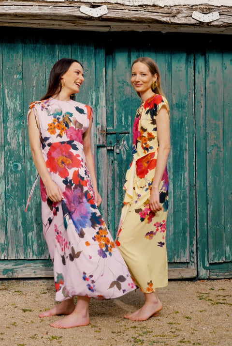Vestido con falda nudo flores acuareladas amarillo
