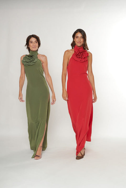 Vestido halter con flor verde caqui